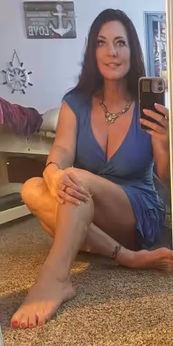 Escort Kelly in Columbus, OH