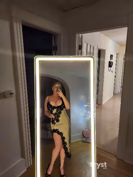 Sloane Bardot / Charlie Fox / Penley Duke