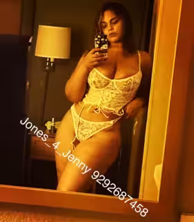 Escort Jones 4 Jenny in Alexandria, VA
