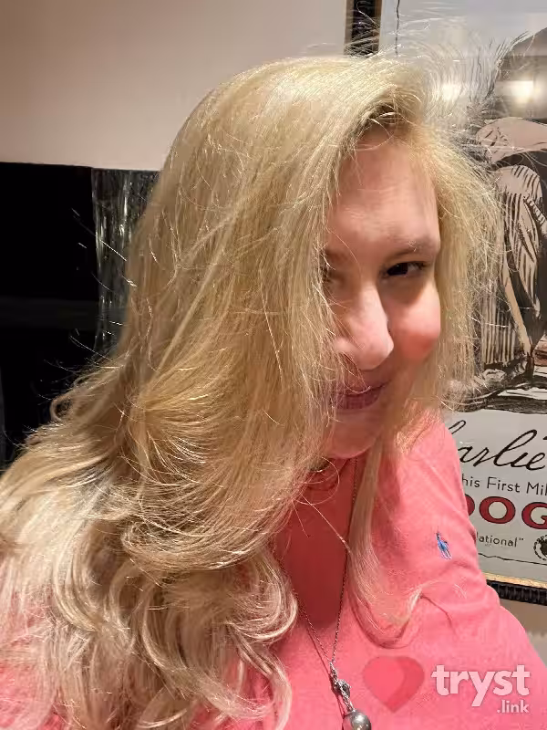 companion/Massage/S&M Gigi Amour in Boston, MA