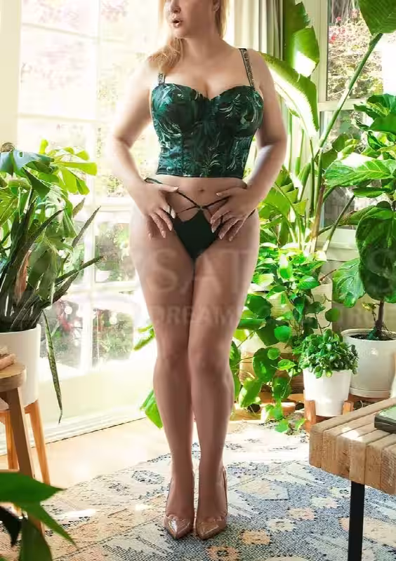 companion/Massage Carina Dream in Chicago, IL
