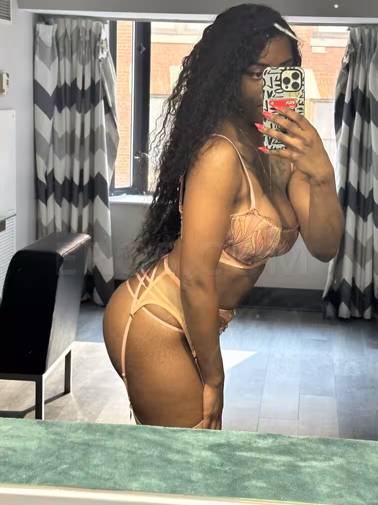 companion/Massage Alycia in Columbia, MD