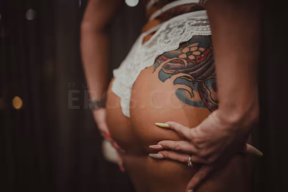 companion Exquisite KLN / Kinky Little Nikki in Dallas, TX