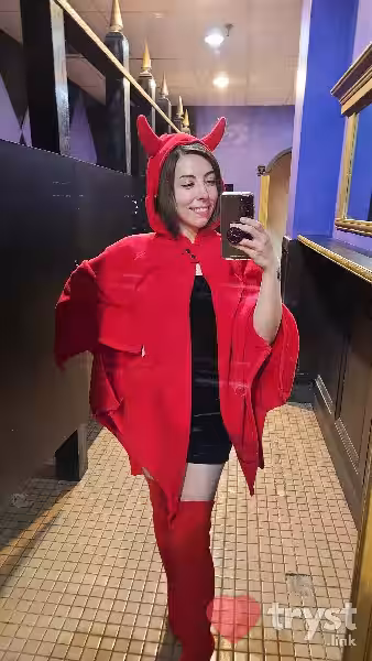 Escort Lily Kelly / LKelly in Minneapolis, MN