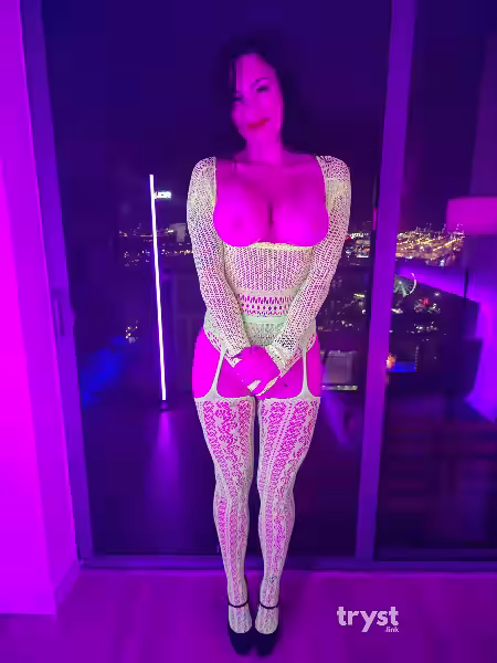 Escort Diana in Austin, TX