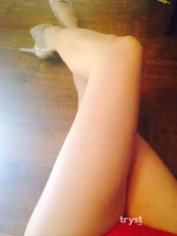 companion/Massage Danielle Montrose in Los Angeles, CA