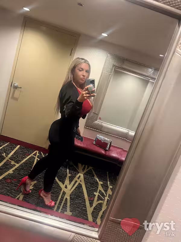 Escort/Massage Myya in Miami, FL