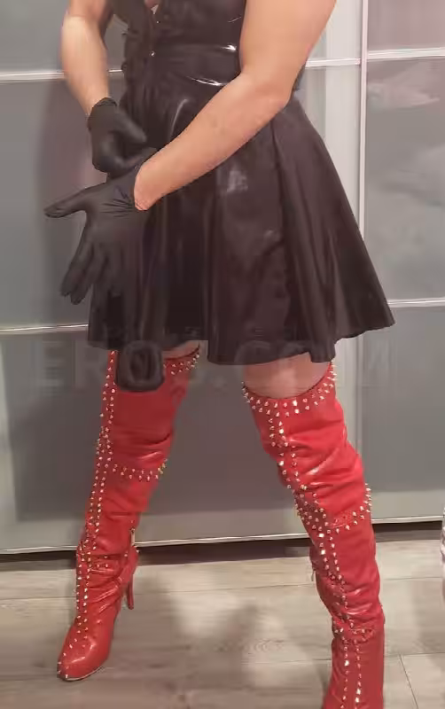 S&M Mistress Marina in Miami, FL