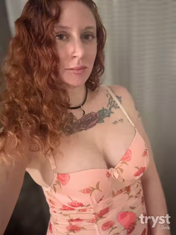 companion Madalynn Moon in Parsippany, NJ