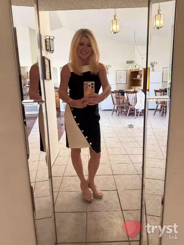Escort/Massage/S&M British Brook in Phoenix, AZ