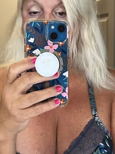 companion/Massage Deanna Soprano in Raleigh, NC