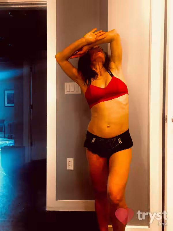 companion/Massage Olivia / Jasmine in Waltham, MA