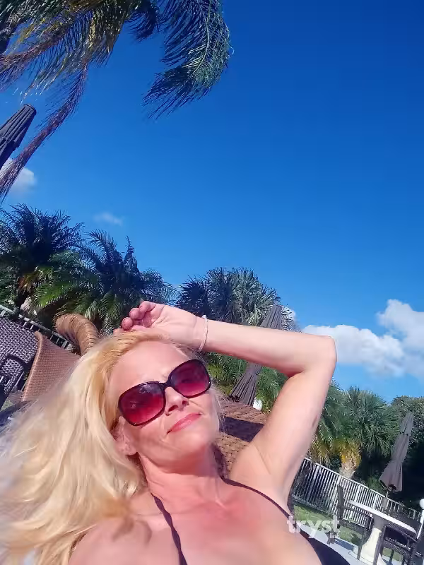 companion/Massage Gabriella in West Palm Beach, FL