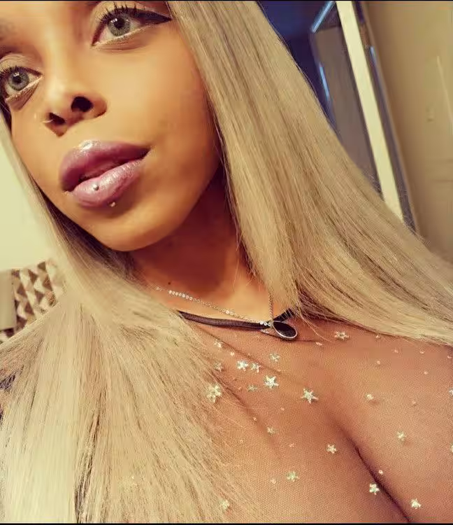 Escort | Irvine | Alexis Chloe