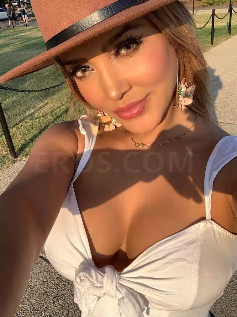 Escort | Ariana Cruz | Miami