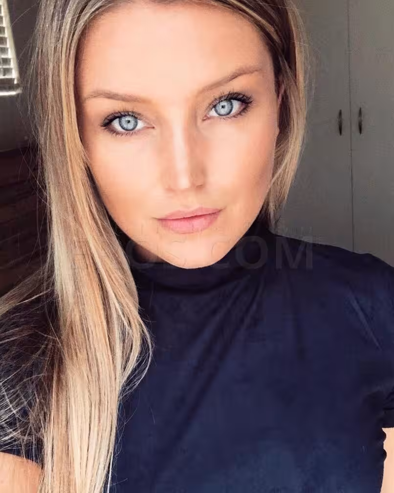 Romania | Minneapolis | Escort