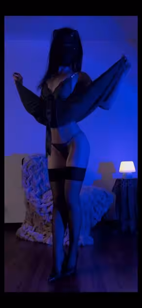 Chloe Chi | Escort | Chicago