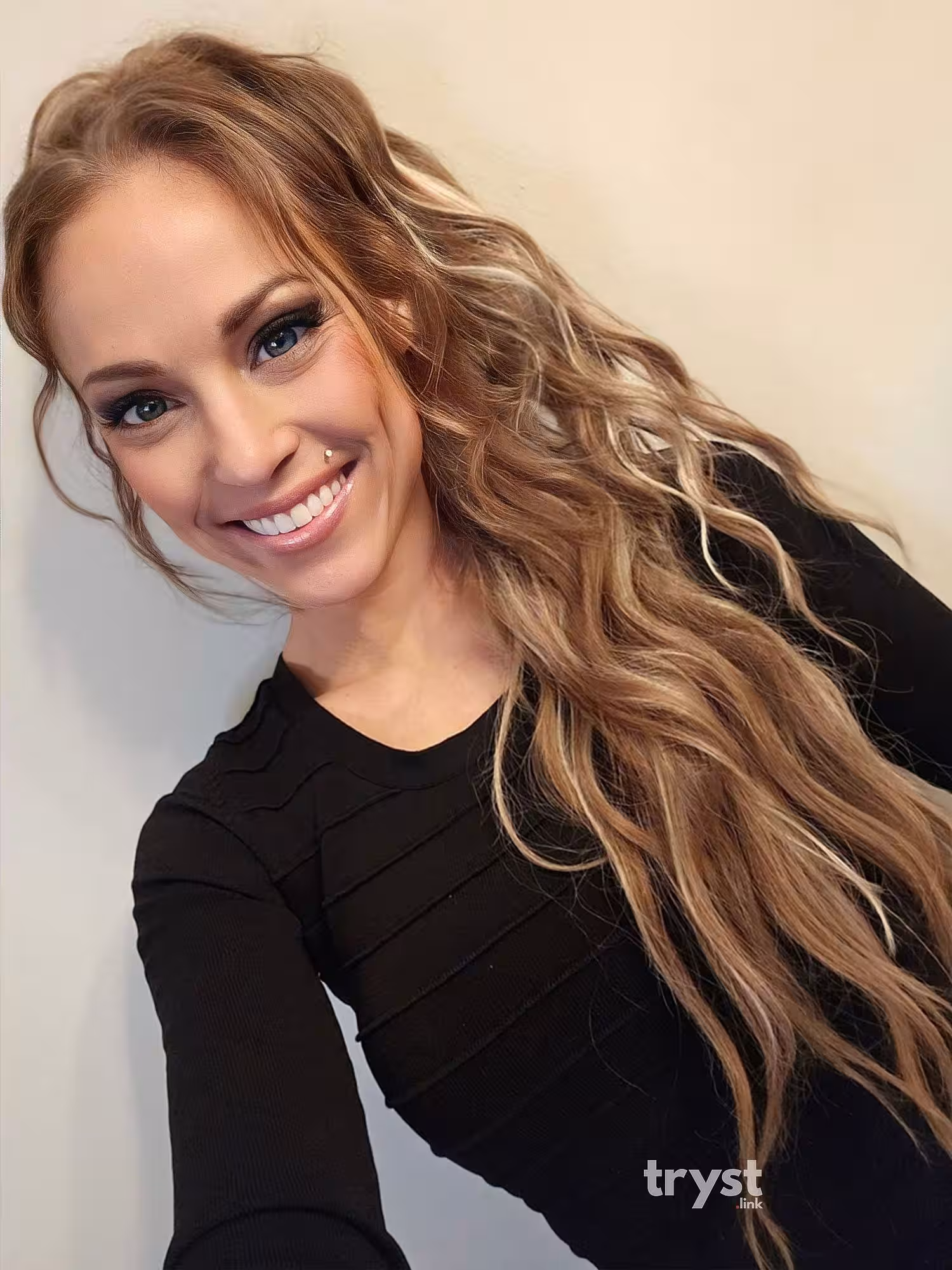 Minneapolis | Elle Tee | Escort